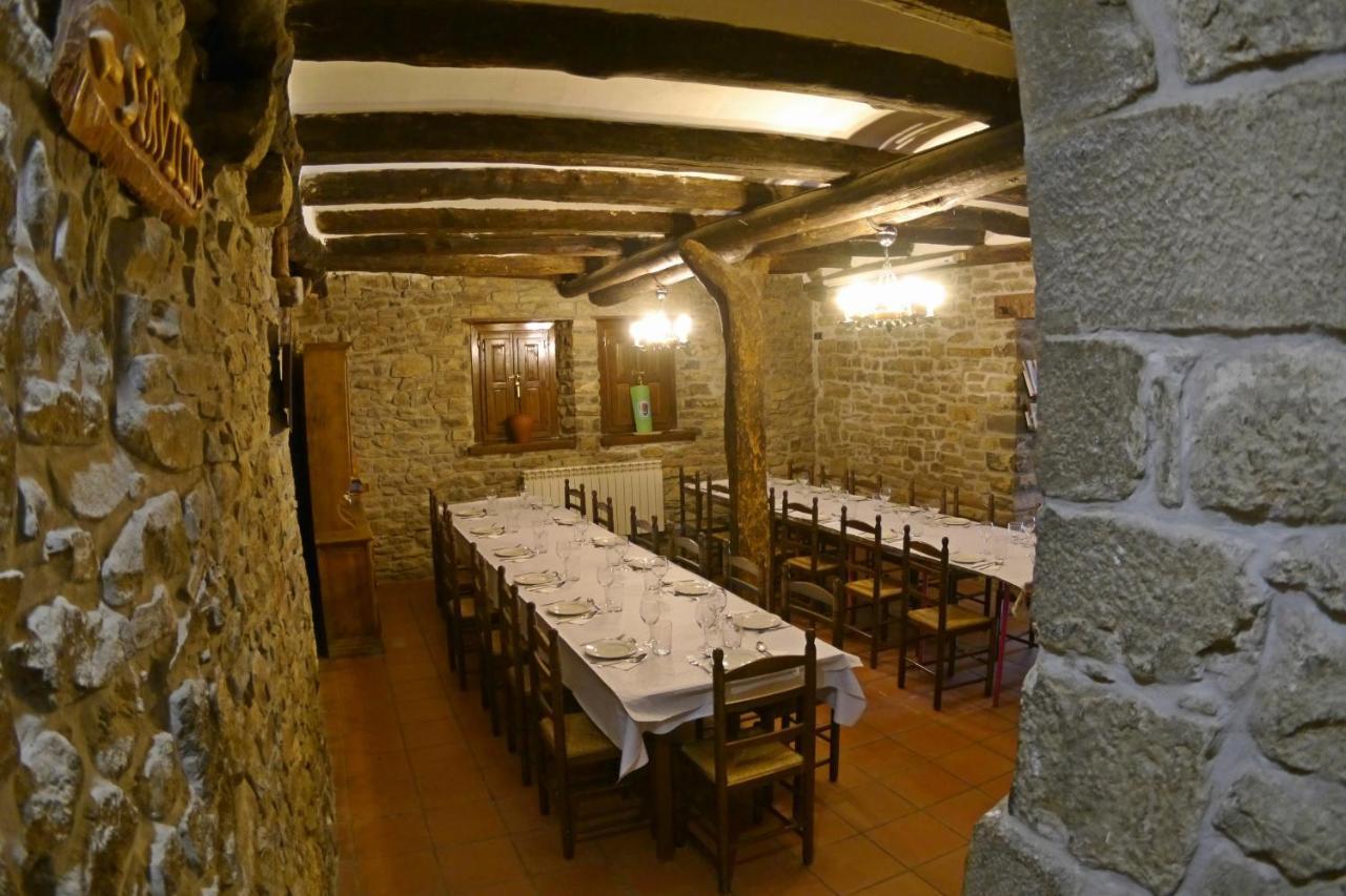 Albergue Restaurante De Artieda المظهر الخارجي الصورة